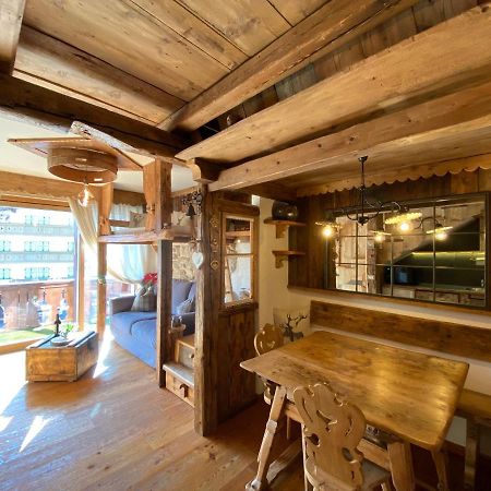 Calore Di Una Casa Di Montagna Campitello di Fassa Kültér fotó